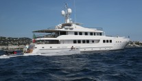 Superyacht OUT -  Crusing with the Jet Ski